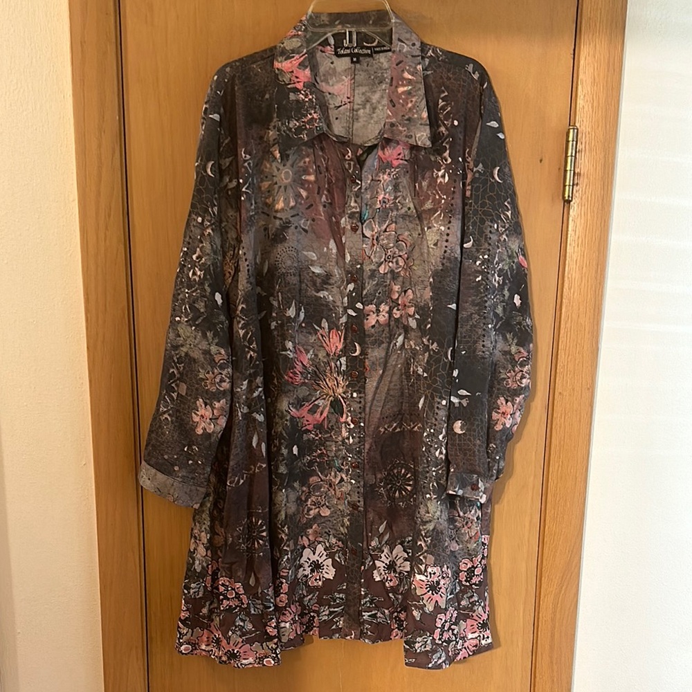Tolani Women’s Floral Abstract Modal Button Down Blouse Shirt Oversized Medium